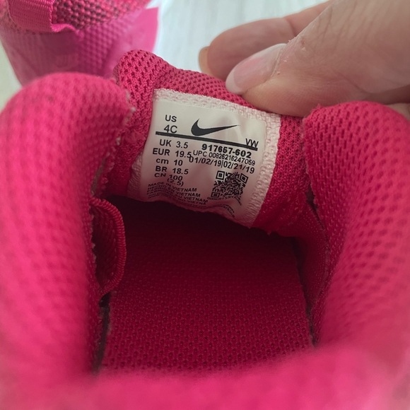 Child's Pink/Red Nike Air Max Motion LW (TDV) Sneaker Sz 4c - Picture 4 of 6